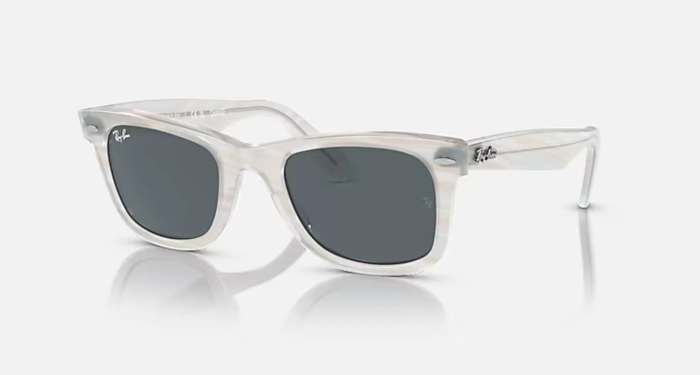 عینک آفتابی اورجینال ری‌بن ویفرر چنج (Wayfarer Change) RB2140 1407/R5 فریم اسیتات خاکستری روشن فوتوکرومیک و عدسی آبی تیره | ✓ شیب پانتوسکوپیک